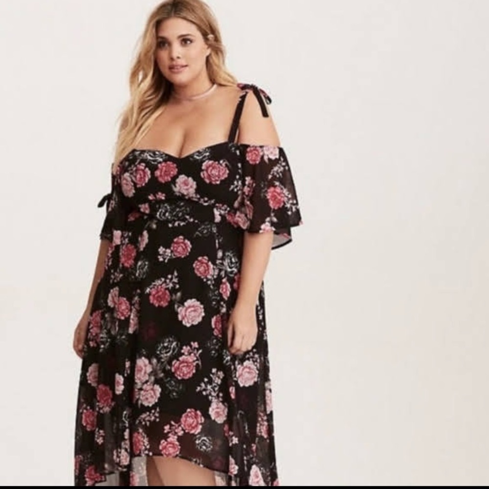 Torrid size 1 (14/16) high low dress. Black with pink and grey flowers